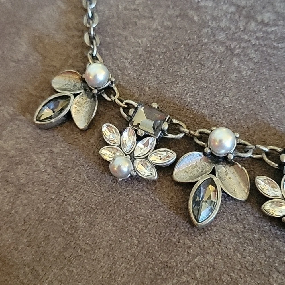 Ann Taylor Loft Gray Floral Rhinestone Bridal Princess Necklace